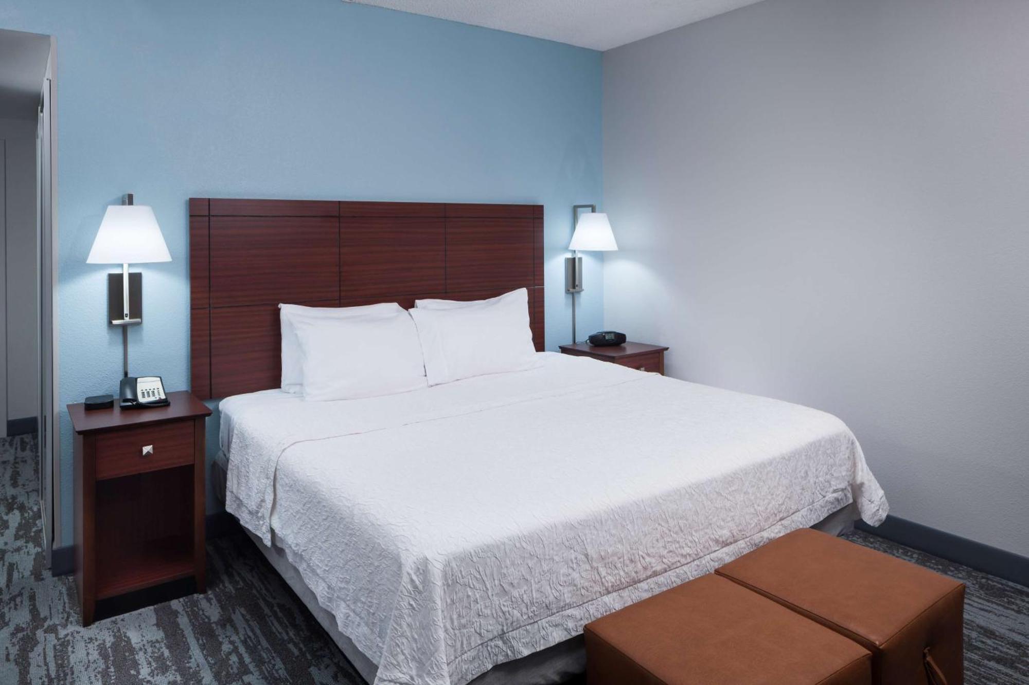Hotel Hampton & City-bricktown