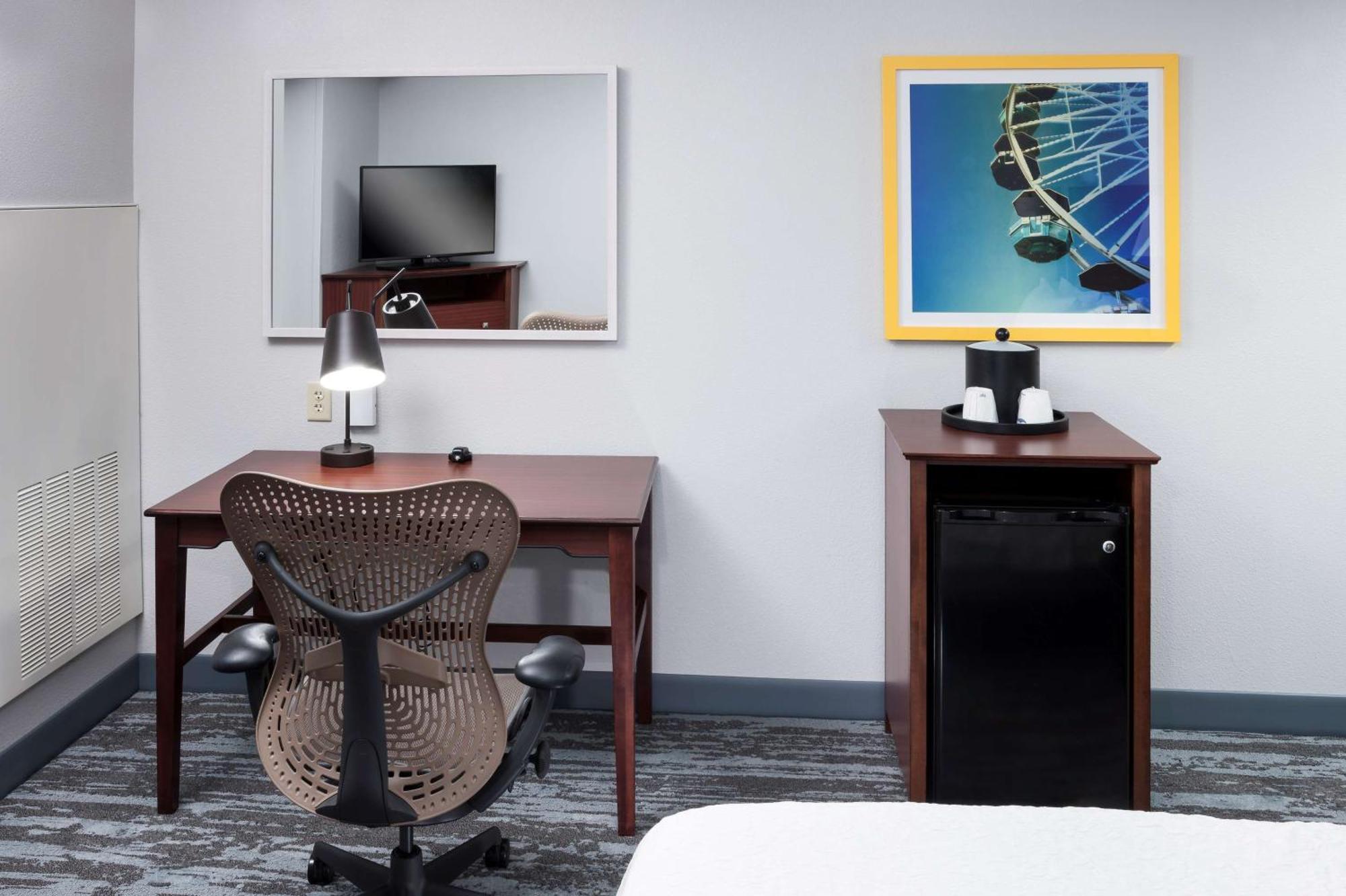 Hotel Hampton & City-bricktown 3*