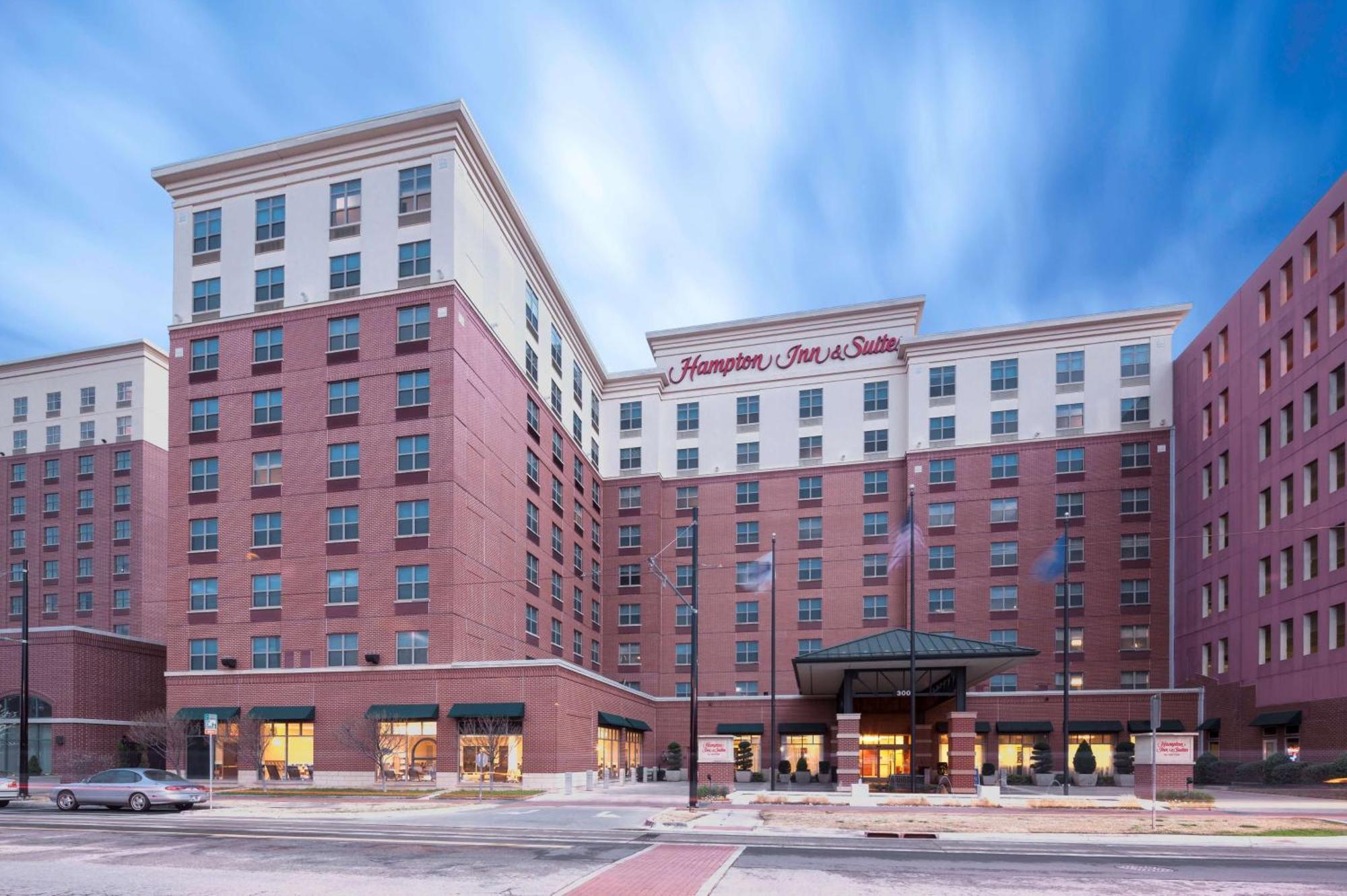 Hampton & City-bricktown 3*